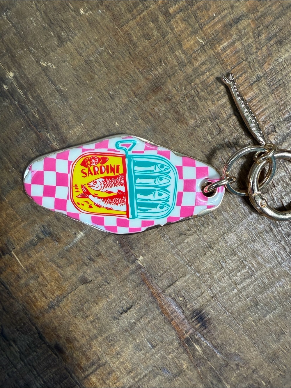 Piper K Pink Sardine Checkerboard Keychain - Decorative Home Accent